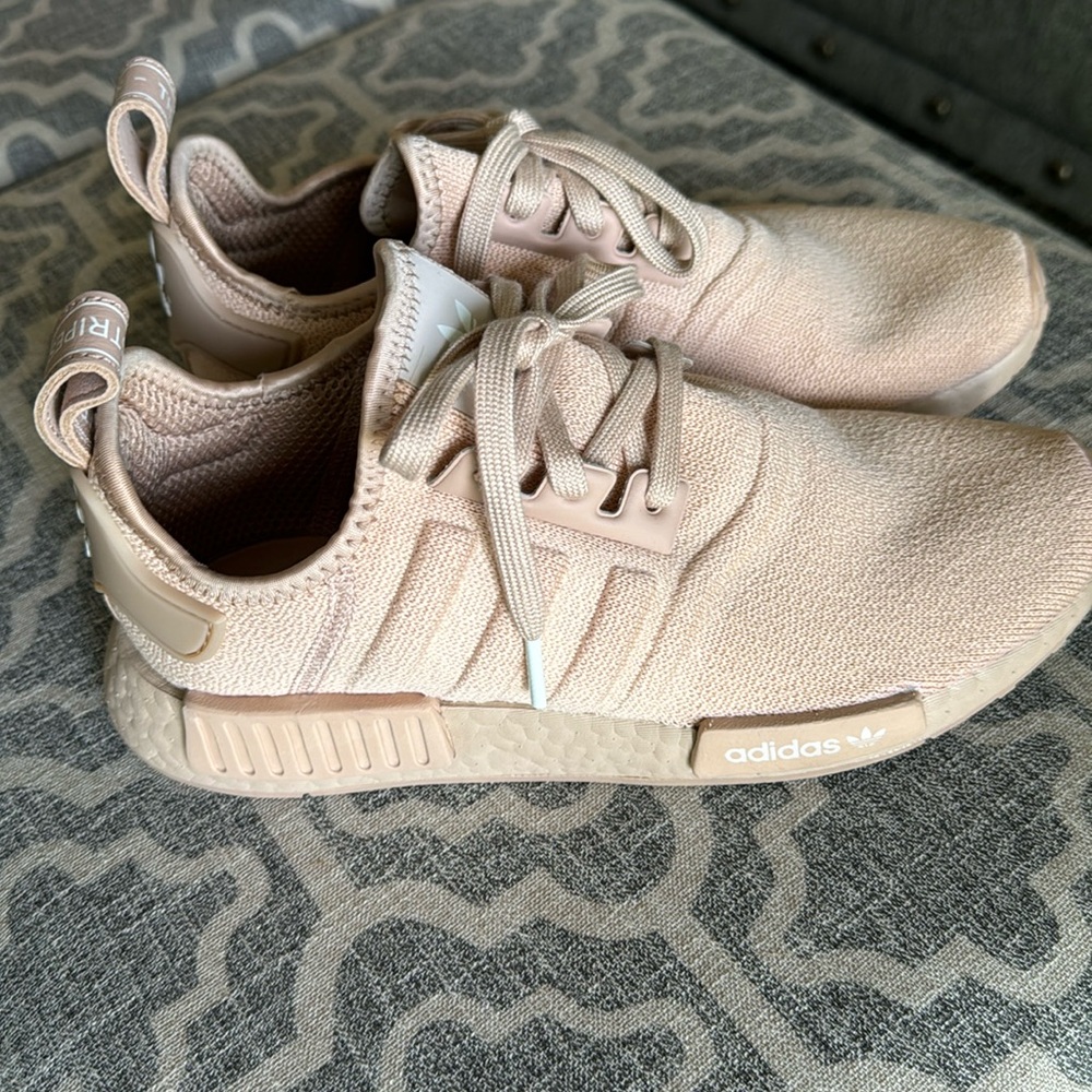 Women’s adidas boost size 8.5